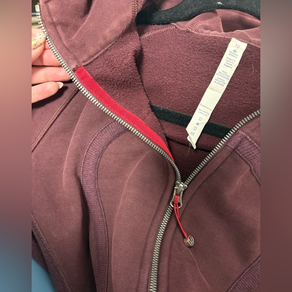 Lululemon Athletica- Burgundy SCUBA Hoodie size 10 - Picture 8 of 9